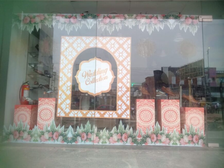 Window Display Props & Fixtures